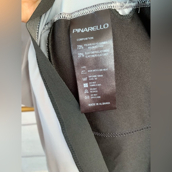 Pinarello asymmetric zip up bicycling shirt size XXL. - Picture 9 of 10